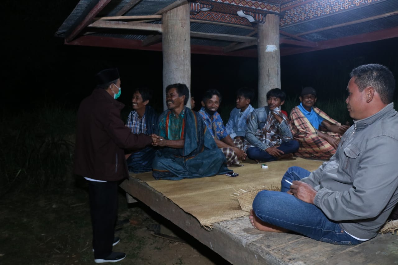 Hadir di Hadapan Masyarakat Sangalla, Albert: Setiap Lembang Adalah Kantor Bupati