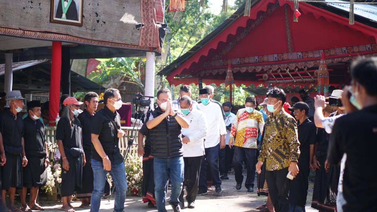 Keakraban Komut PT Telkom Indonesia Persero dengan Albertus Patarru