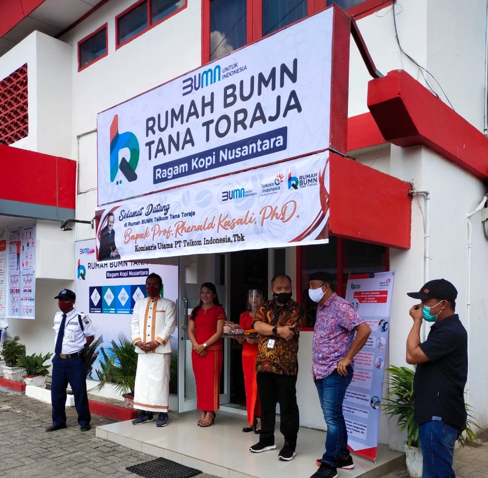 Kunjungan Kerja Komisaris Utama PT Telkom Indonesia di Tana Toraja