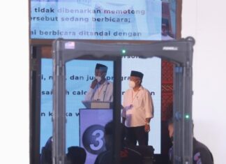 Albertus Patarru dan John Diplomasi