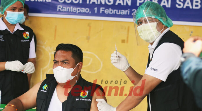 Yosia Rinto Kadang Wakil Bupati Toraja Utara