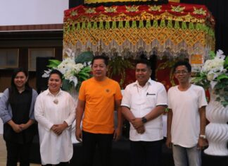 Rinto, Evivana dan Sarwindy Silahturahmi di Kediaman Rusdi Masse