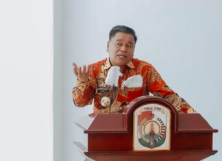 Bupati Toraja Utara Yohanis Bassang