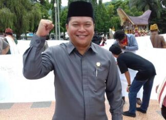 Ketua DPRD Tana Toraja Welem Sambolangi