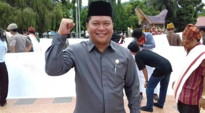 Welem Sambolangi': Penanganan Covid-19 Harus Jadi Gerakan Bersama Ketua DPRD Tana Toraja Welem Sambolangi