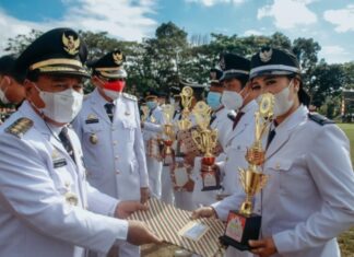 Bupati Toraja Utara Yohanis Bassang